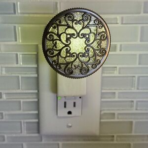 Wallflower Cream Plug-In Accessory
